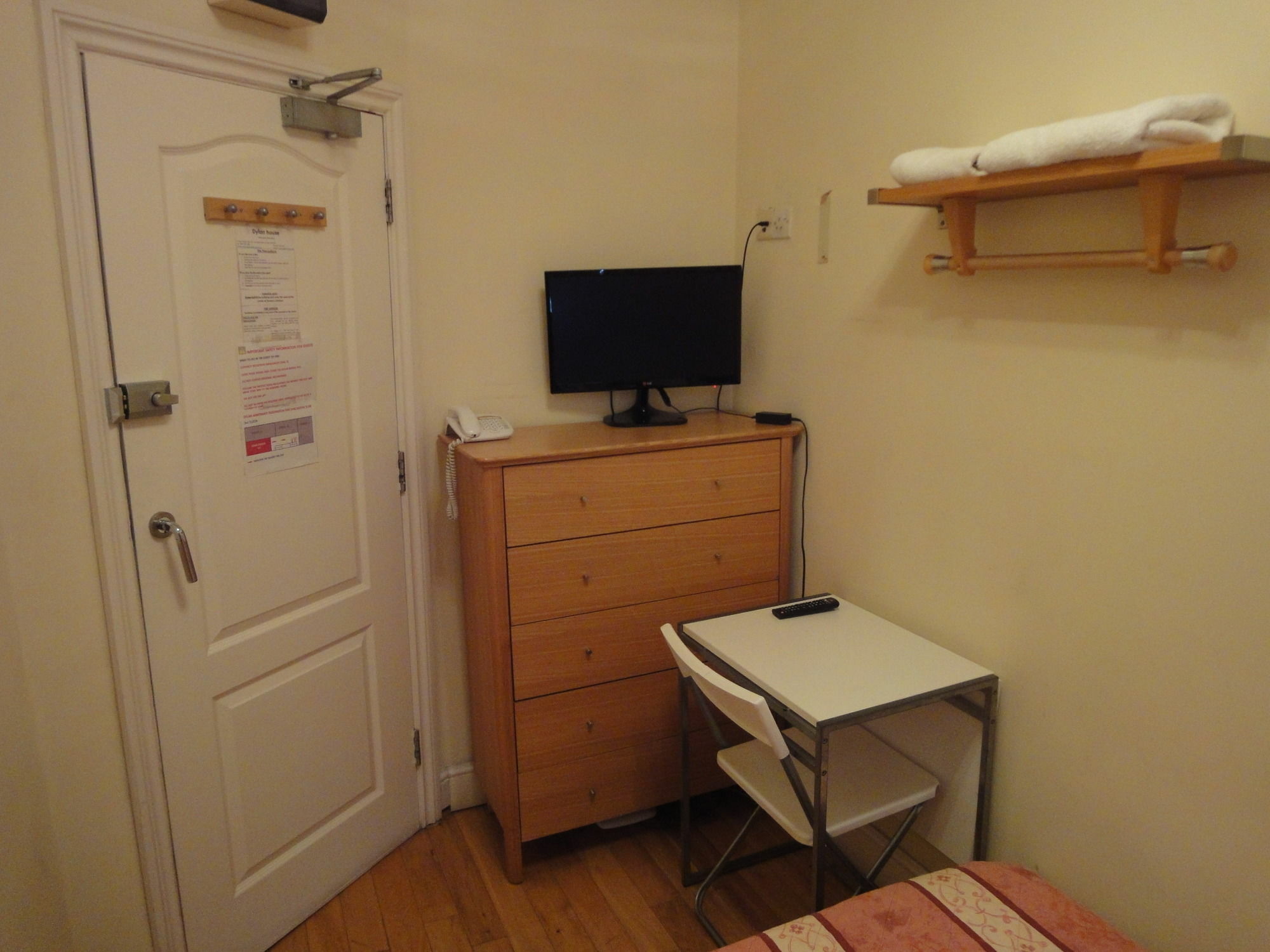 Dylan Apartments Paddington Лондон Экстерьер фото